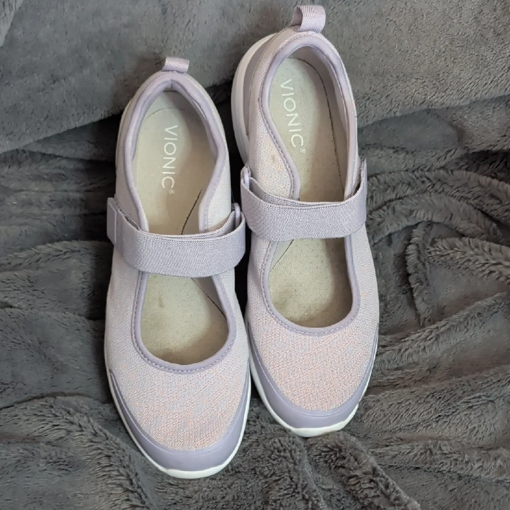 Vionic Women's Jessica Mary Jane Sneaker in a Lavender with Orange Specks.